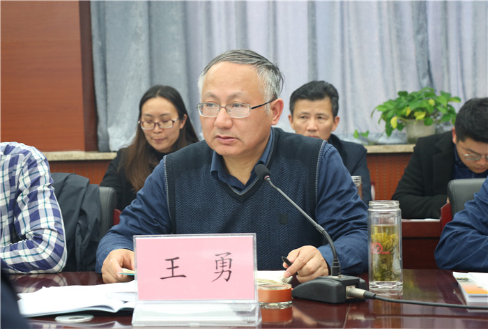 全面視導七中教育教學   分組啟動八類重點工作(圖2)