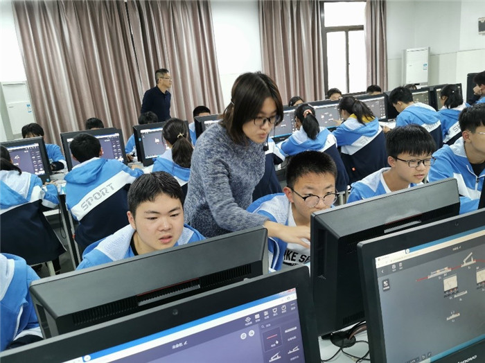 合肥七中教育教學(xué)視導(dǎo)信息技術(shù)、通用技術(shù)篇(圖1)
