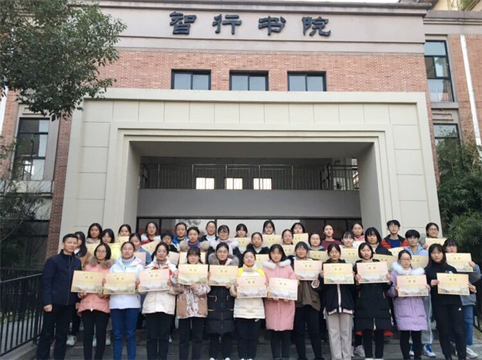 高三級部：亮筆記展學子風采  賽學風秀高三實力(圖3)