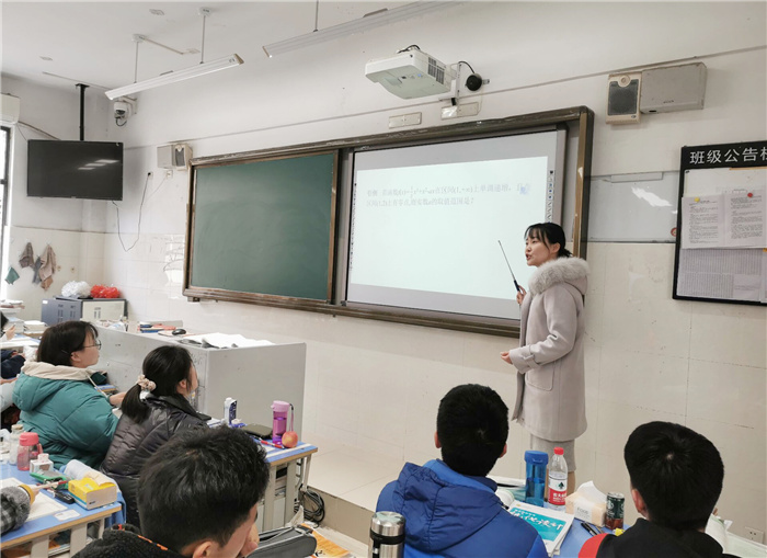 高二級部：推門聽課日日新，教研相長節(jié)節(jié)高(圖4)