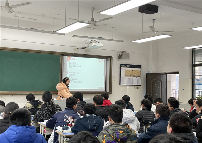 高二級(jí)部：兼聽增新知，互評(píng)促成長(圖5)