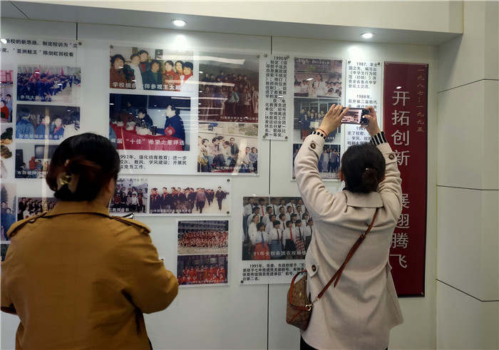 團(tuán)委：參觀合肥七中校史館，薪火相傳合肥團(tuán)史(圖2)