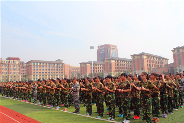 軍訓號角吹響 學子夢想起航(圖6)