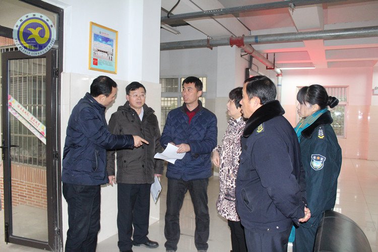 與時俱進抓創(chuàng)建 文明之花香滿園(圖4)