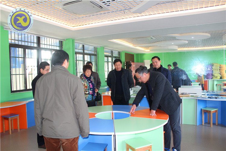 市局領導調研學校教育信息化建設(圖3)