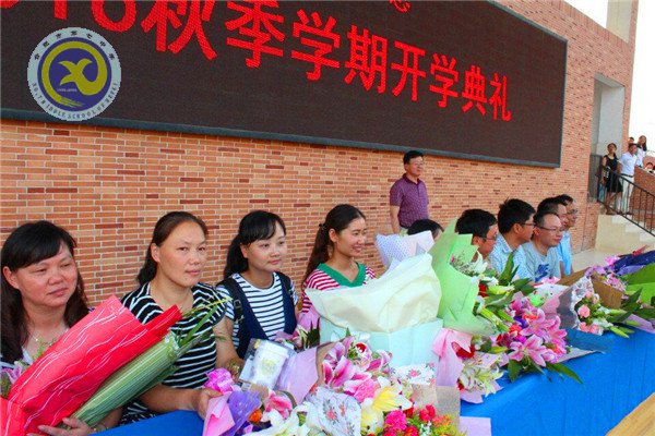 輝煌甲子驚艷會師，華麗轉(zhuǎn)身新征起航(圖12)