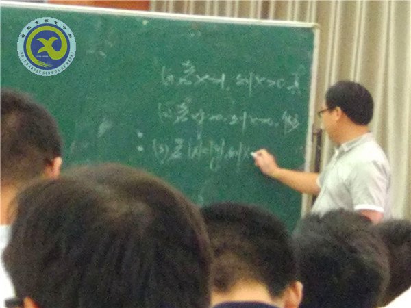 品賞名師風(fēng)采，聆聽專家指導(dǎo)(圖2)