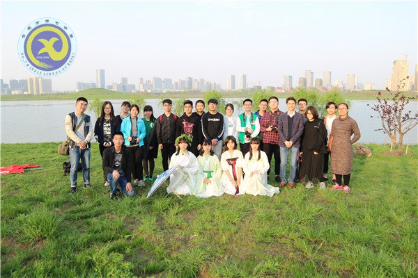 踏春風(fēng)，揚(yáng)漢服之美 ； 齊合作，傳志愿精神(圖3)