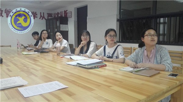 喚醒仁愛(ài)之心 爭(zhēng)做“四有”好老師(圖2)