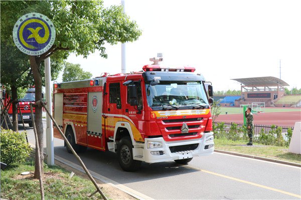 高新消防進(jìn)校園，為中考保駕護(hù)航(圖2)