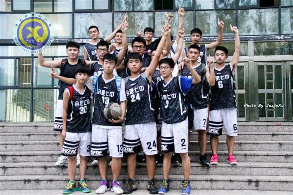 青春因籃球而精彩，生命因體育而輝煌(圖1)