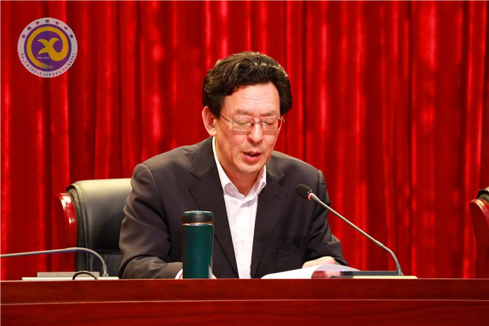 手執(zhí)奮進(jìn)之筆，譜寫師德風(fēng)采(圖2)