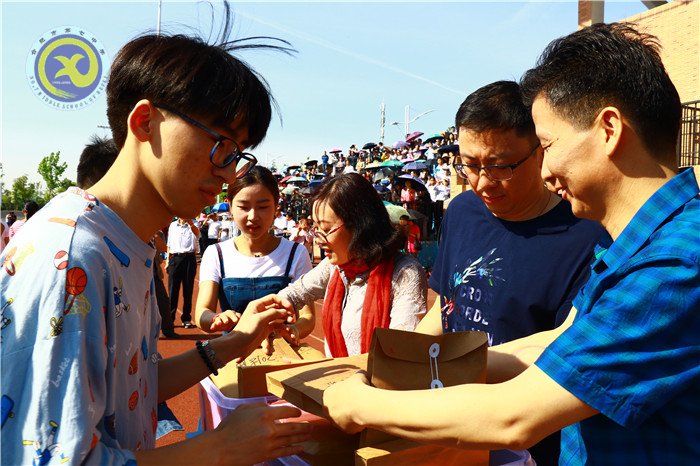 乘新時代和煦春風(fēng)，放飛美麗人生夢想(圖10)