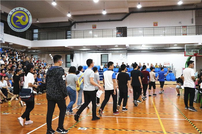 有你同行，風(fēng)雨無阻；斗志昂揚(yáng)，擁抱彩虹(圖2)
