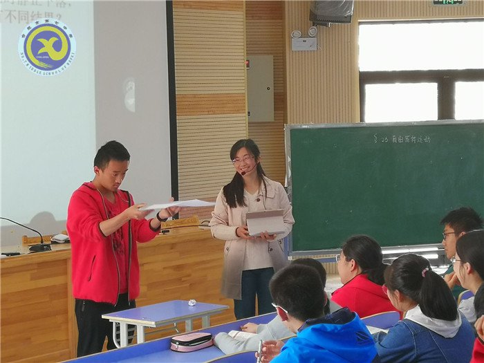 同課異構(gòu)共研討，青年教師展風(fēng)姿(圖12)