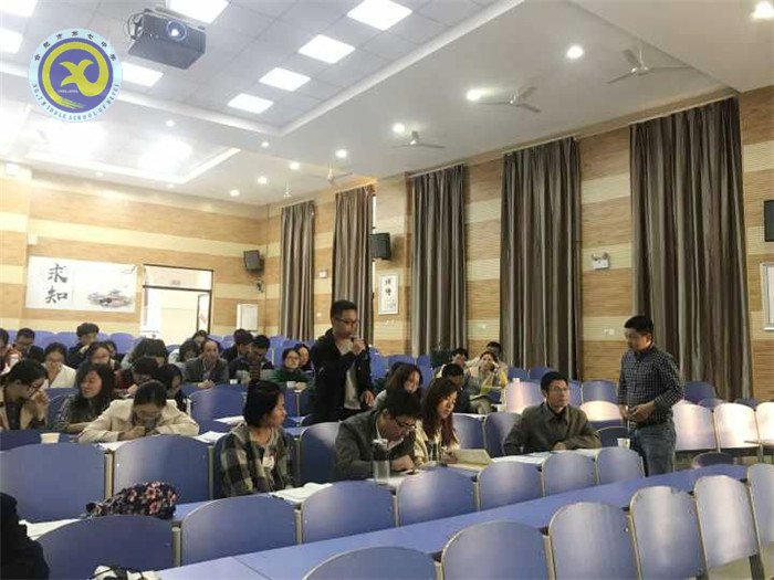 同課異構(gòu)共研討，青年教師展風(fēng)姿(圖16)