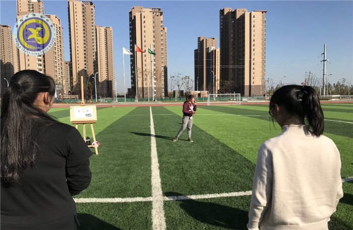 青年教師展英姿，共同研討齊進(jìn)步(圖2)