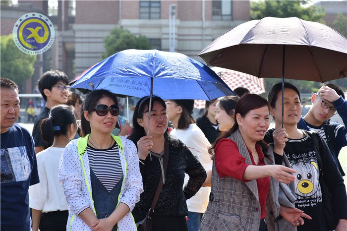 陽光下釋放壓力 高考前積蓄能量(圖10)