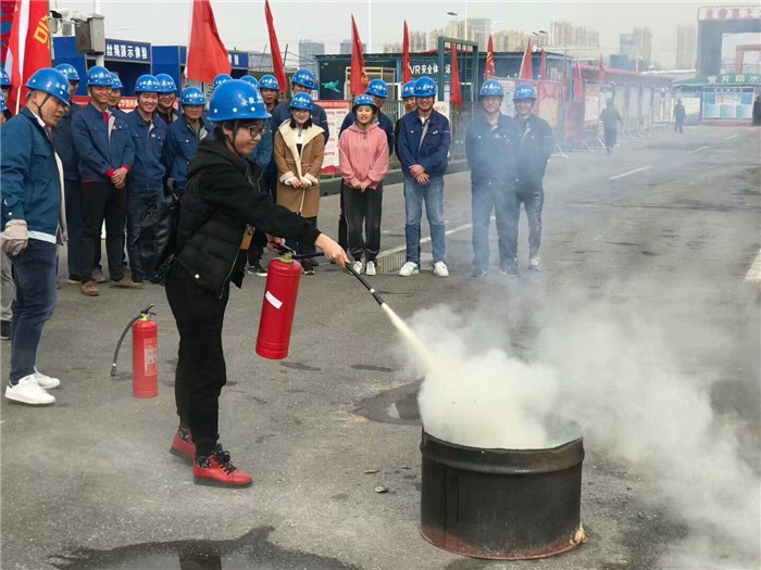 關(guān)愛(ài)留守中學(xué)生 播灑愛(ài)心陽(yáng)光(圖3)