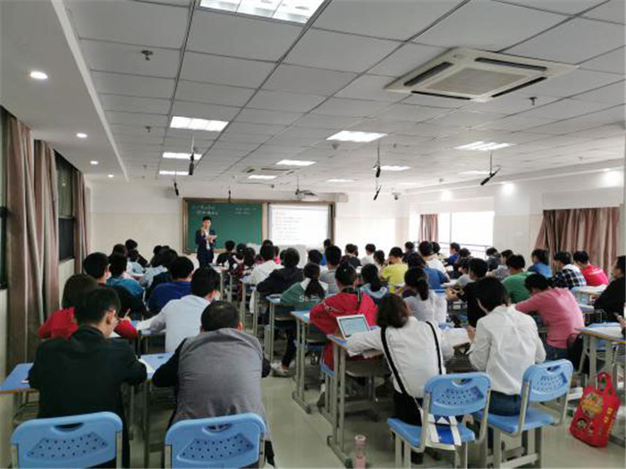 常態(tài)備課講落實   扎實教研促發(fā)展(圖4)