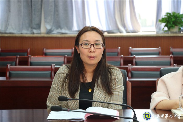 “十三五”規(guī)劃課題合肥七中子課題中期驗(yàn)收獲專家高度評(píng)價(jià)(圖2)