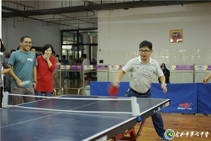 健身與運動同樂  學(xué)生與教師共歡(圖3)