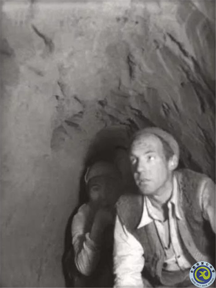 △1944年，美軍延安觀察組的杜倫上尉到冀中根據(jù)地考察。.jpg