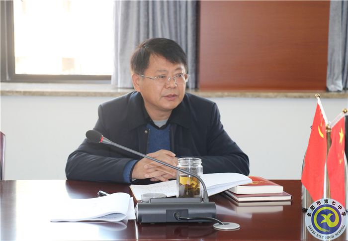 鄧校.jpg