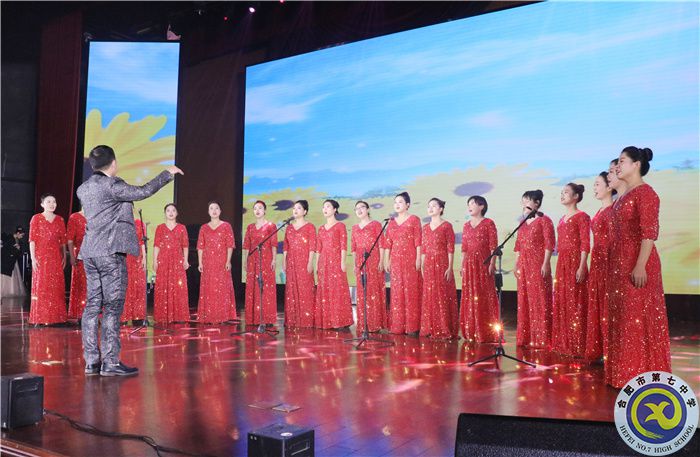 9、小合唱——《我們的生活充滿陽(yáng)光》 (2).jpg
