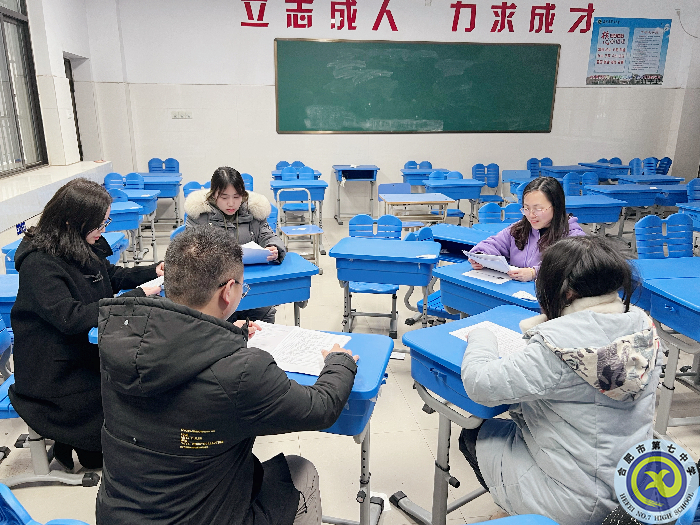 14班分析會(huì)現(xiàn)場(chǎng).png