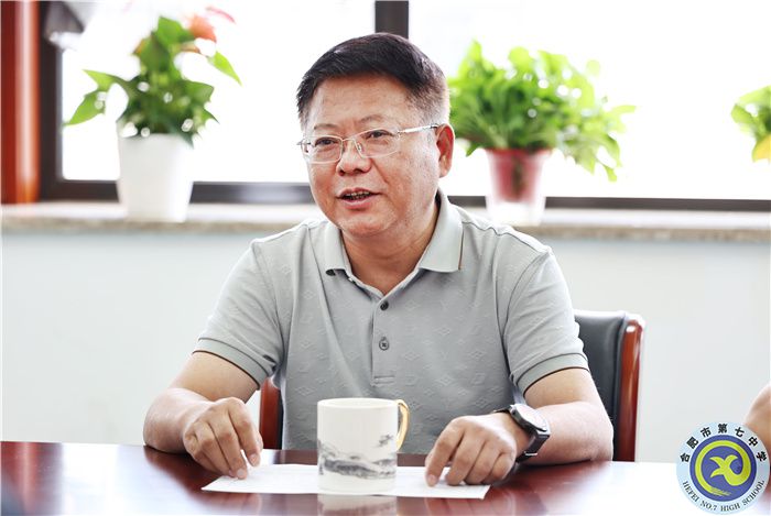 尊師重教！合肥七中黨委看望慰問教師代表(圖2)