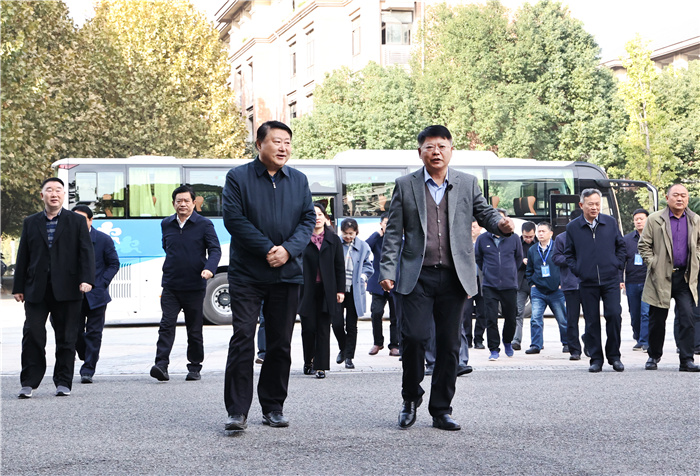 溫暖同行，守護(hù)心靈！安徽省心理健康教育現(xiàn)場(chǎng)會(huì)在合肥七中舉行！(圖1)