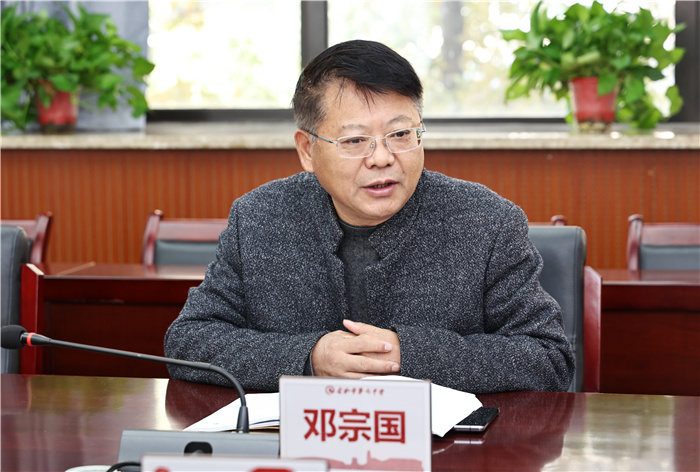 國家“雙一流”建設高校安徽大學向合肥七中授牌“優(yōu)質(zhì)生源基地”！(圖3)