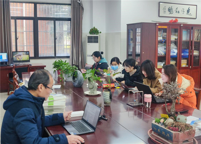 合肥七中教師團隊傾力打造寒假優(yōu)質(zhì)學習資源(圖1)