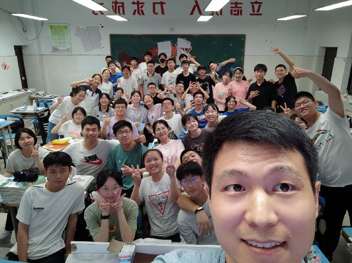 最憶七中(十二),2024屆33班張?jiān)娖嫘闹械哪感?圖4) 最憶七中(十二),2024屆33班張?jiān)娖嫘闹械哪感?圖4)