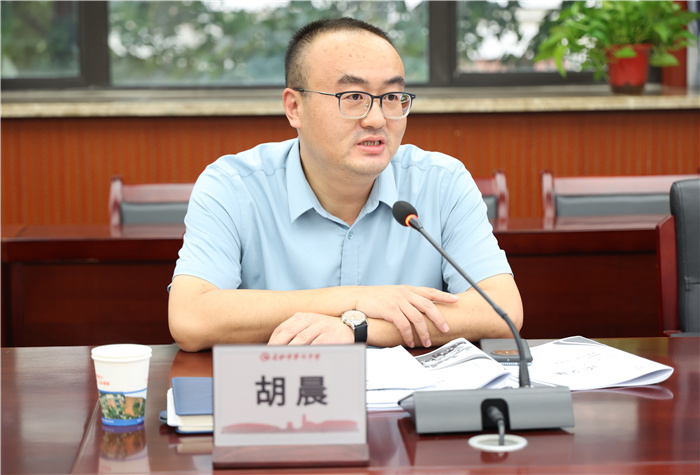 合肥七中開展2024年市級(jí)課題中期評(píng)估推進(jìn)會(huì)(圖2)