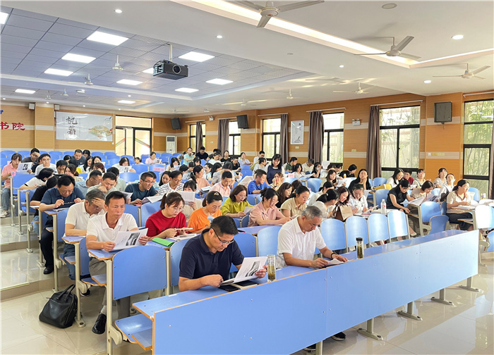 合肥七中高三年級(jí)召開第一次單元檢測分析會(huì)(圖1)