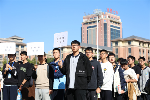 合肥七中學生公寓應急疏散演練(圖4)