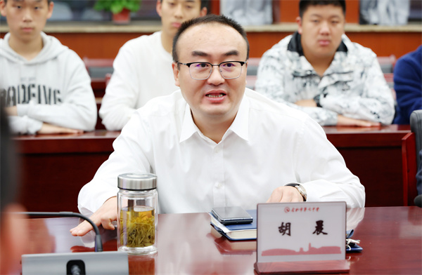 中國民航大學優(yōu)質生源基地授牌儀式在合肥七中舉行(圖2)