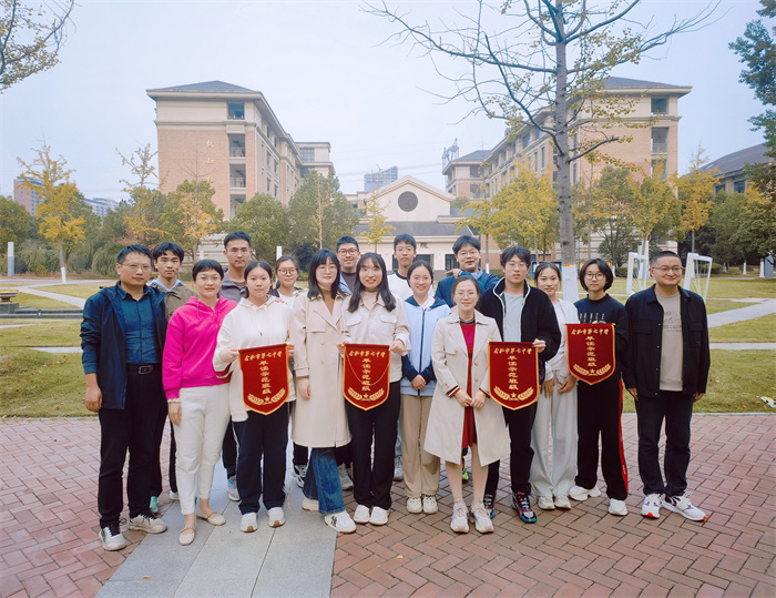 晨讀一等獎(jiǎng)班級(jí).jpg