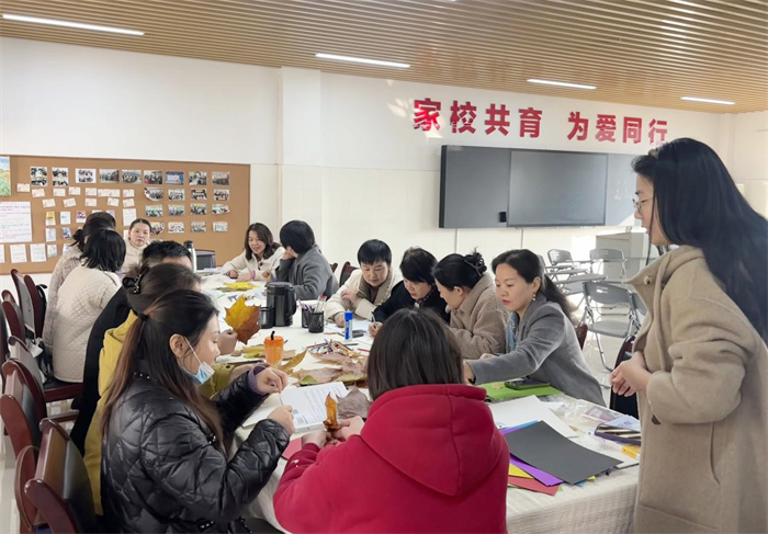 第五十二期家長(zhǎng)讀書會(huì)2.jpg