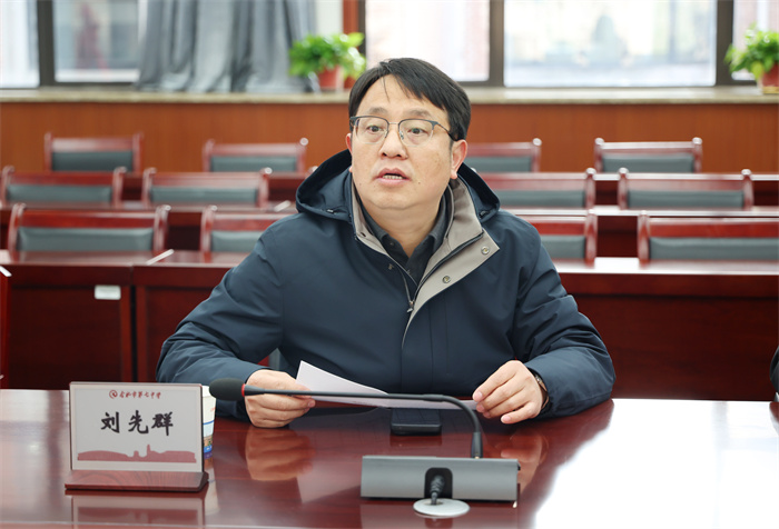 中國(guó)農(nóng)業(yè)大學(xué)“優(yōu)質(zhì)生源基地”授牌儀式在合肥七中舉行(圖3)