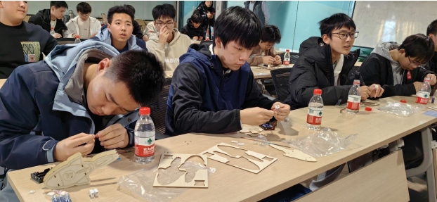 中安在線、合肥在線：合肥七中學子寒假社會實踐活動超有AI(圖6)