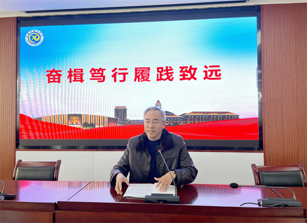 梁校長(zhǎng).jpg