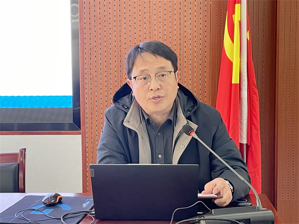 劉校長(zhǎng).jpg