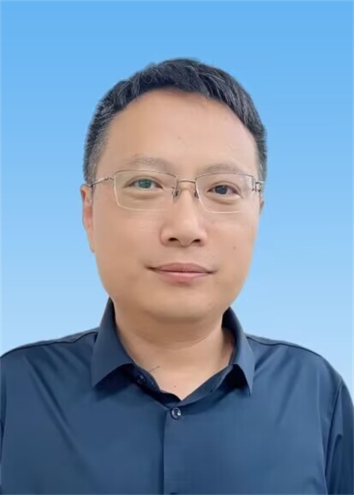 葛旻 高二級部主任.jpg