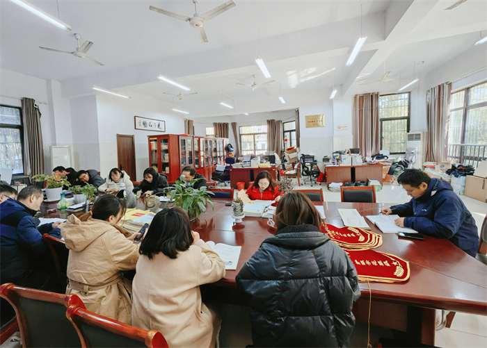 合肥七中高二年級(jí)召開備課組長(zhǎng)、組團(tuán)長(zhǎng)工作會(huì)議(圖2)