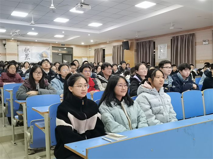 合肥七中高一年級(jí)召開雙語(yǔ)課代表和學(xué)習(xí)委員自主管理培訓(xùn)會(huì)(圖4)
