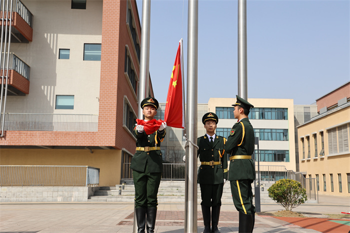 合肥在線：“大手拉小手 同升一面旗”——合肥市第七中學(xué)深入推進(jìn)大中小學(xué)思政課一體化建設(shè)(圖2)