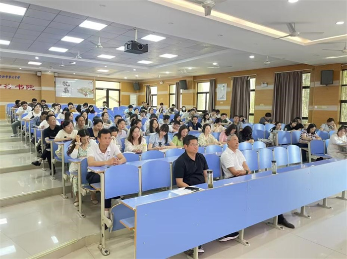 高三年級召開階段性學情分析會暨期末工作會1.jpg